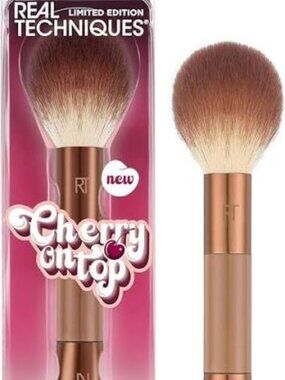 🍒🍒BNIB REAL TECHNIQUES LIMITED EDITION CHERRY ON TOP 2-IN-1 BLUSH BRUSH